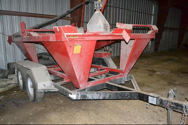 Image of Friesen Seed Titan 4 equipment image 2