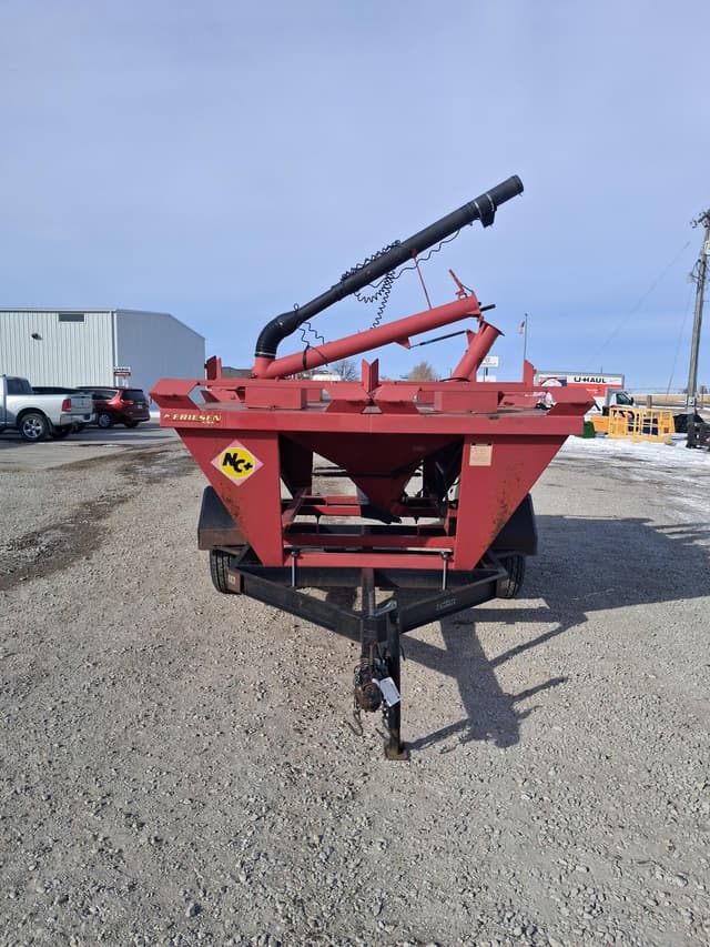Image of Friesen Seed Titan 4 equipment image 3
