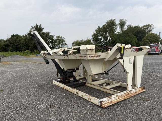 Image of Friesen Seed Titan 4SE equipment image 2