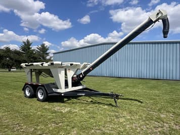 Main image Friesen Seed Titan 4SE