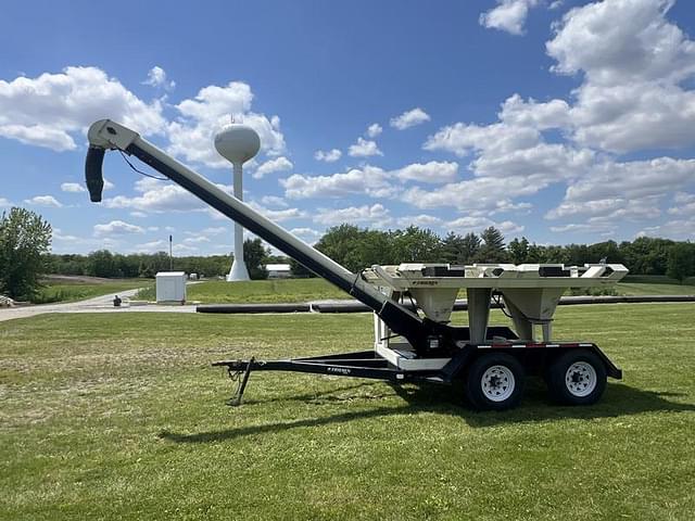 Image of Friesen Seed Titan 4SE equipment image 2