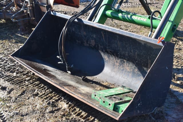 Image of John Deere 725 equipment image 3