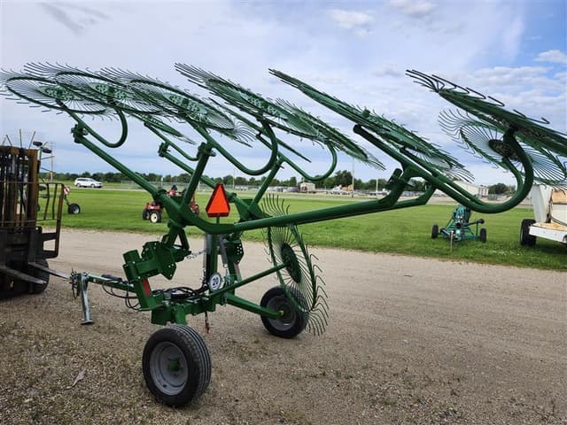 Image of Frontier Undetermined equipment image 4