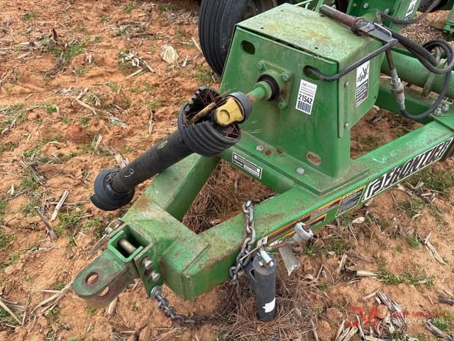 Image of John Deere R310 equipment image 4