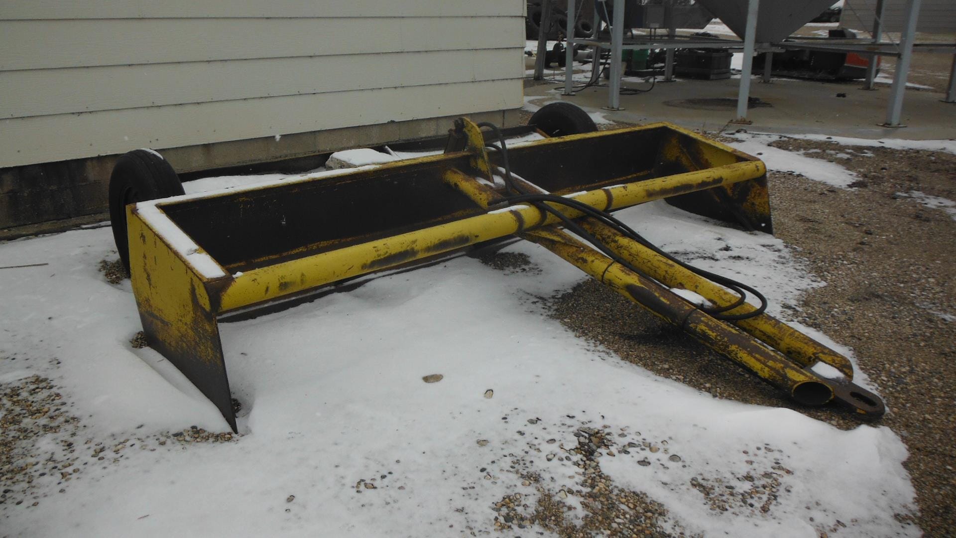 Frontier LL1212 Equipment Image0