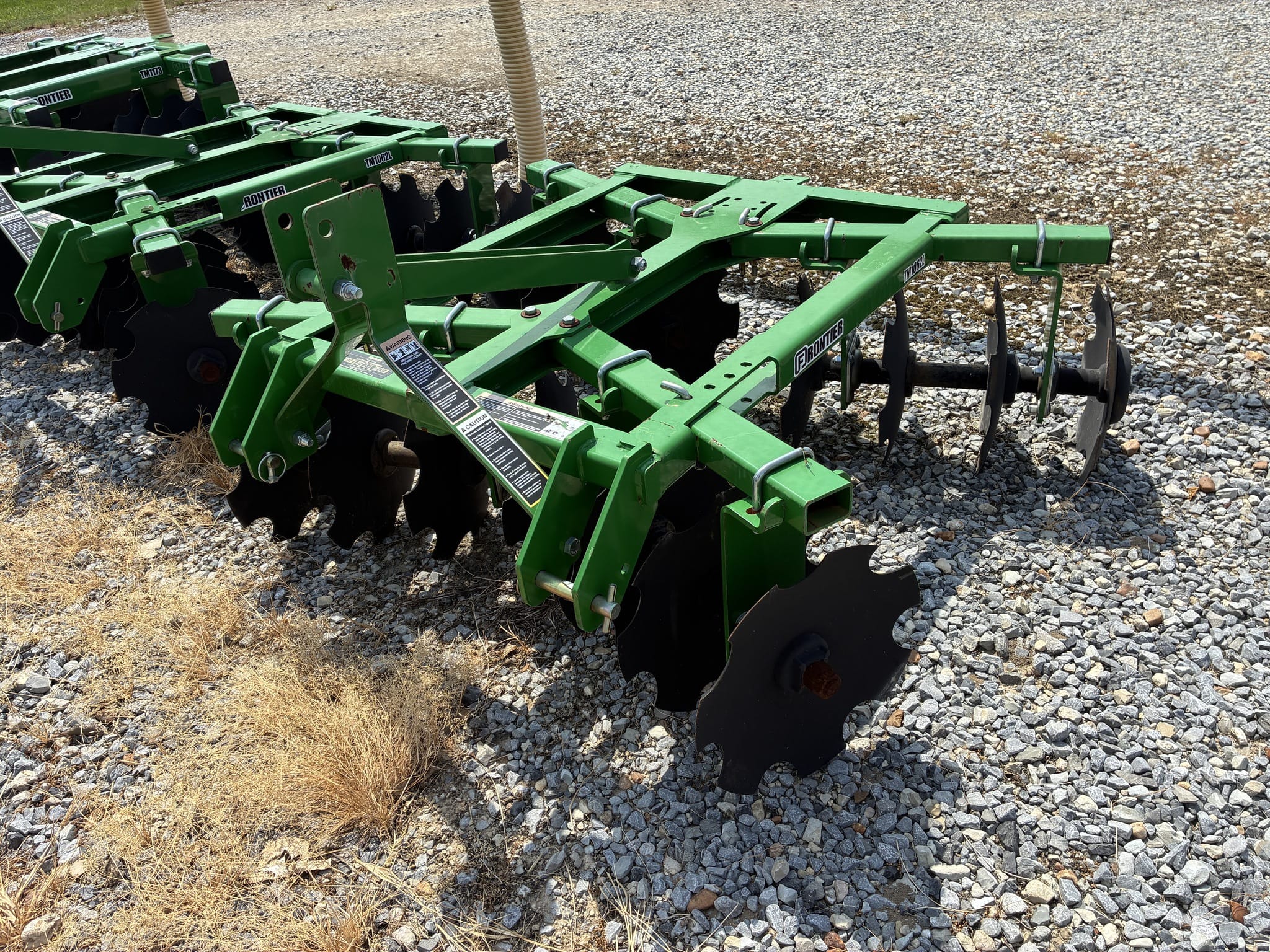 2023 Frontier TM1062L Equipment Image0