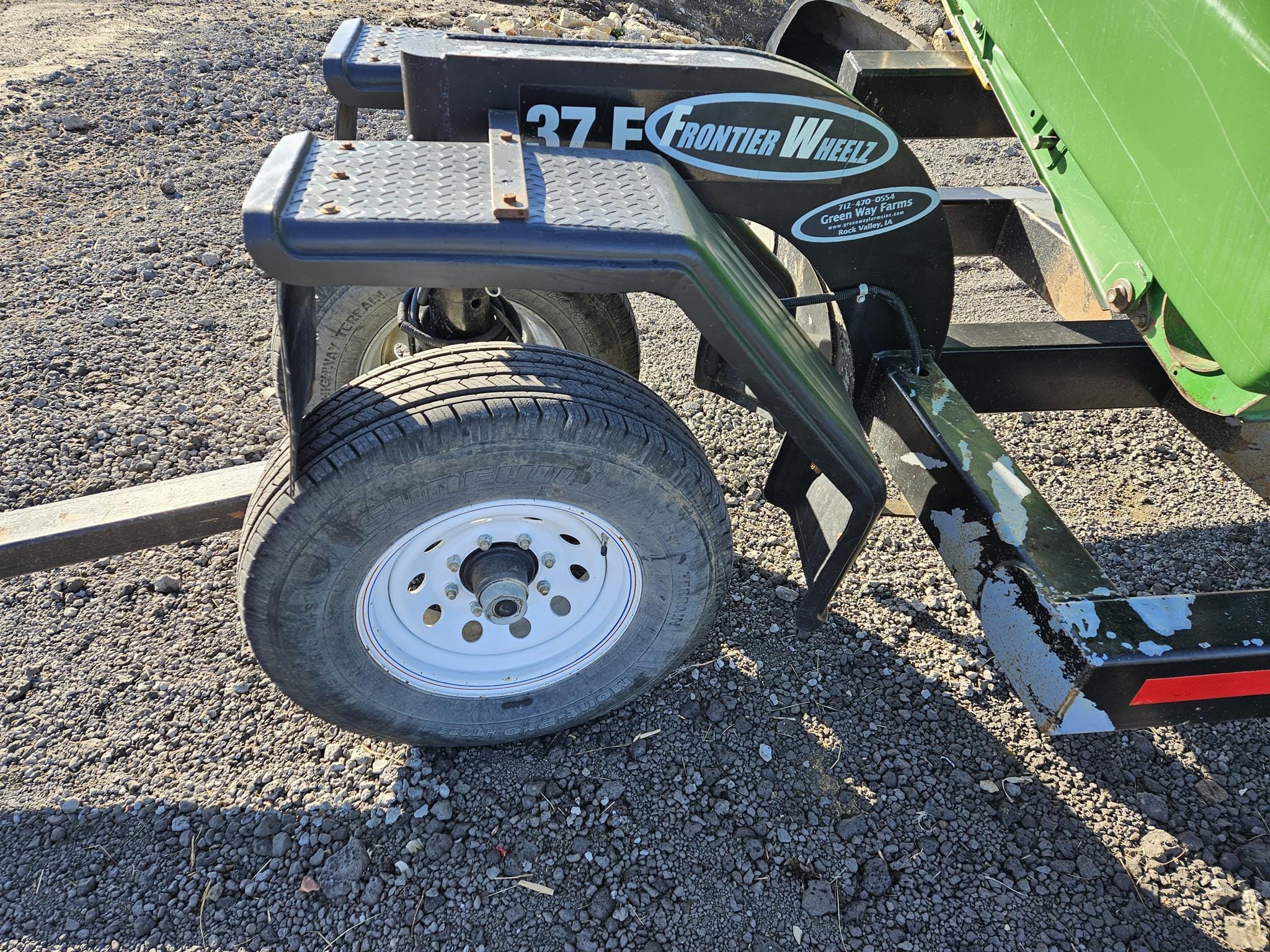 Frontier Wheelz 37F Equipment Image0