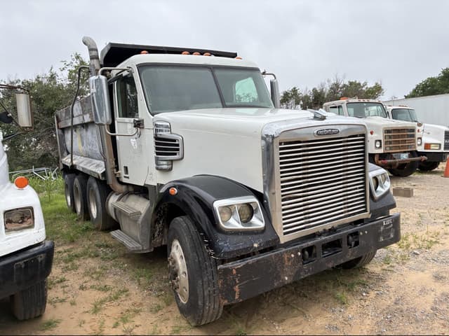 Image of Freightliner Coronado equipment image 1