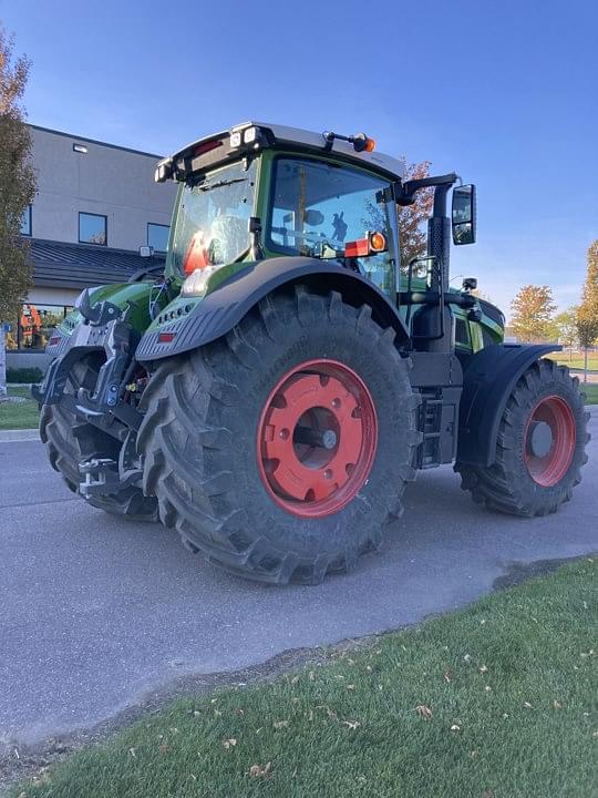 Image of Fendt 933 Vario equipment image 2