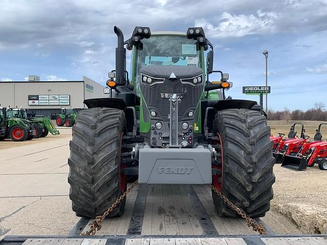 Image of Fendt 933 Vario equipment image 4