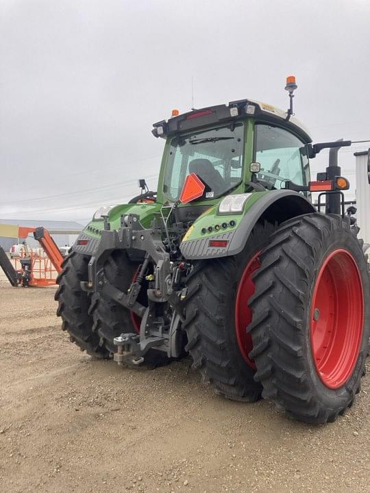 Image of Fendt 933 Vario equipment image 2