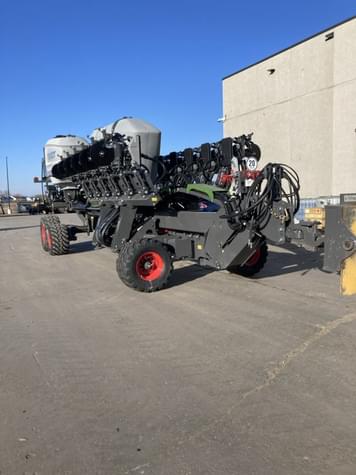 Main image Fendt Momentum 16