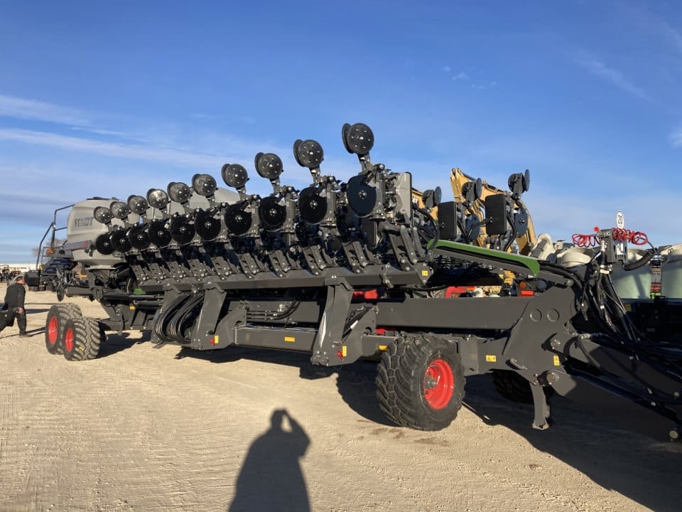 Main image Fendt Momentum 24