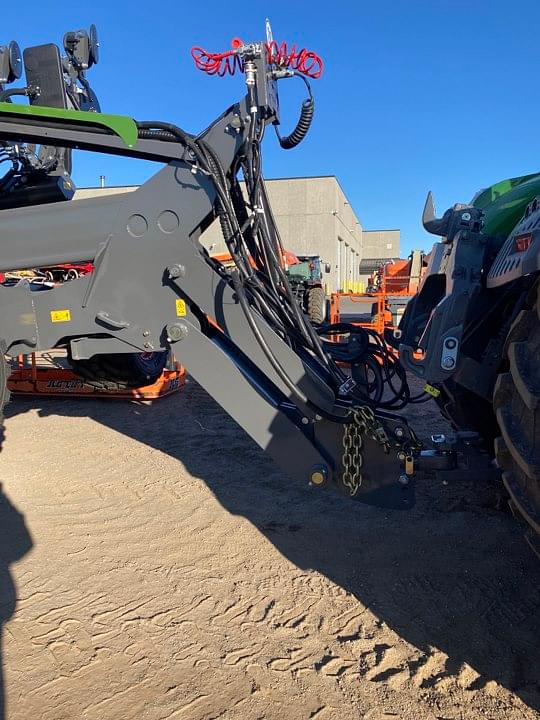 Image of Fendt Momentum 32 equipment image 2