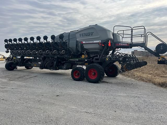 Image of Fendt Momentum 24 equipment image 2