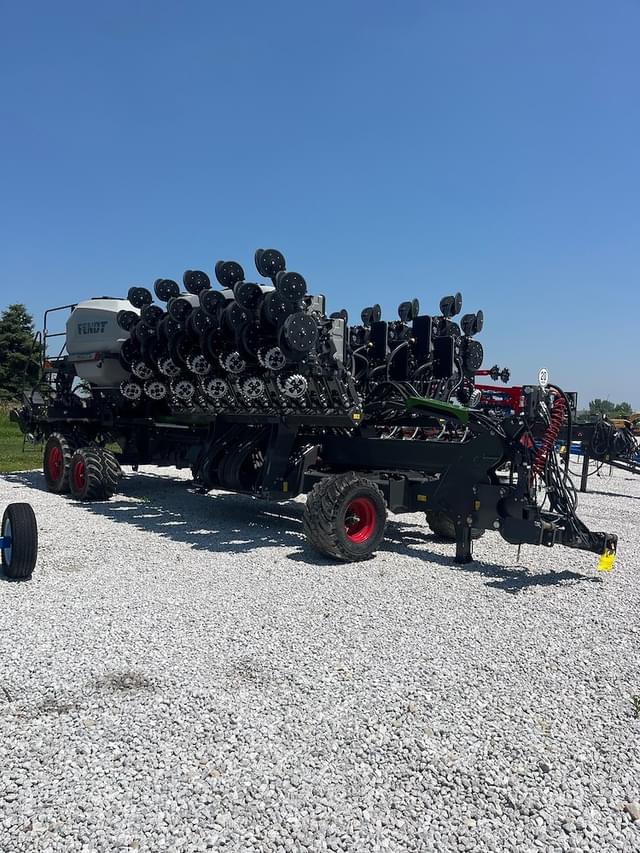 Image of Fendt Momentum 32 equipment image 4