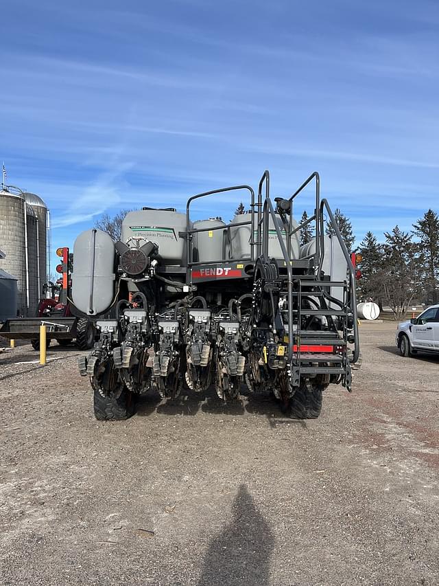 Image of Fendt Momentum 48 equipment image 2