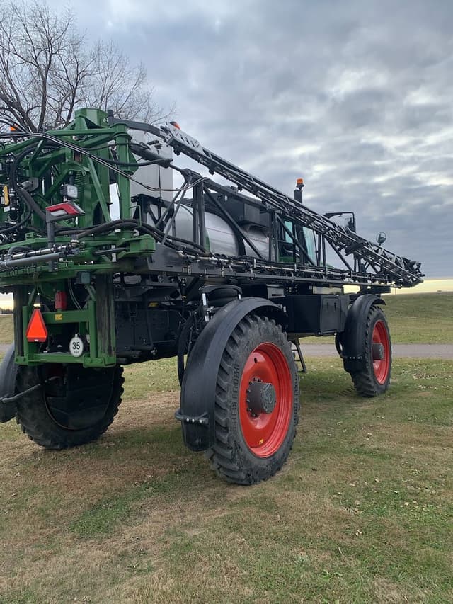 Image of Fendt RoGator 932 equipment image 4