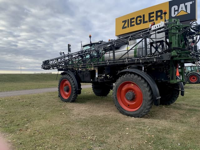 Image of Fendt RoGator 932 equipment image 2