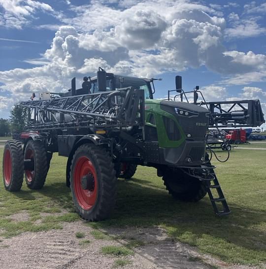 Image of Fendt RoGator 932 Primary image