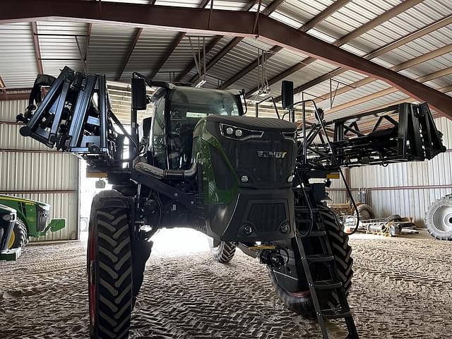 Image of Fendt RoGator 934 equipment image 1