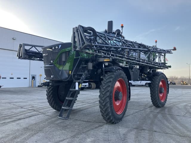 Image of Fendt RoGator 934 equipment image 2