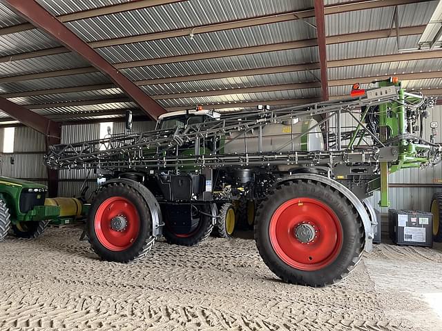 Image of Fendt RoGator 934 equipment image 2