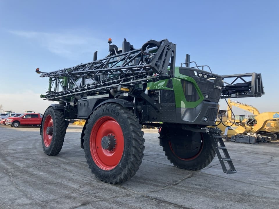 2023 Fendt RoGator 934 Equipment Image0