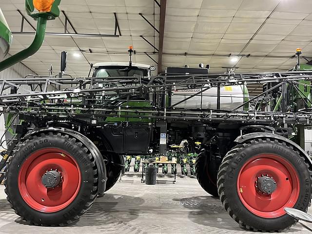 Image of Fendt RoGator 934 equipment image 1