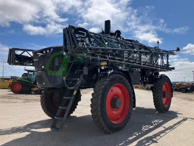 Image of Fendt RoGator 934 equipment image 2