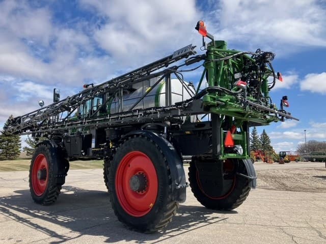 Image of Fendt RoGator 934 equipment image 3