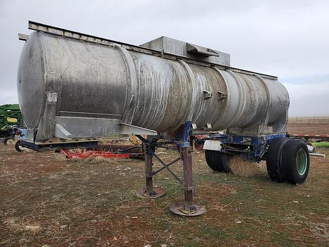 Image of Undetermined Fuel Trailer equipment image 1