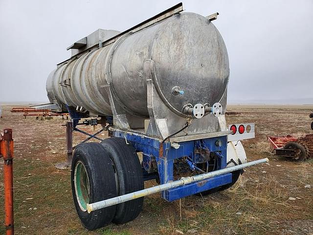 Image of Undetermined Fuel Trailer equipment image 2