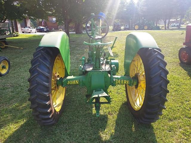 Image of John Deere B equipment image 3