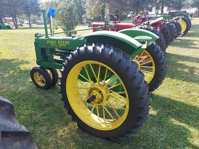 Image of John Deere B equipment image 4