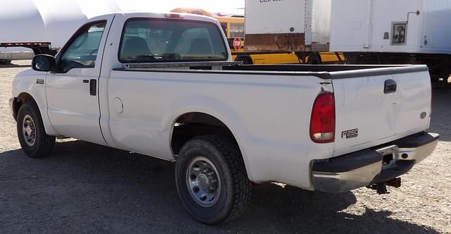 Image of Ford F-250 equipment image 4