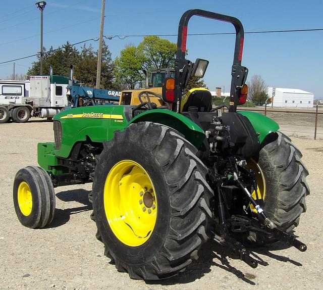 Image of John Deere 5525 equipment image 4