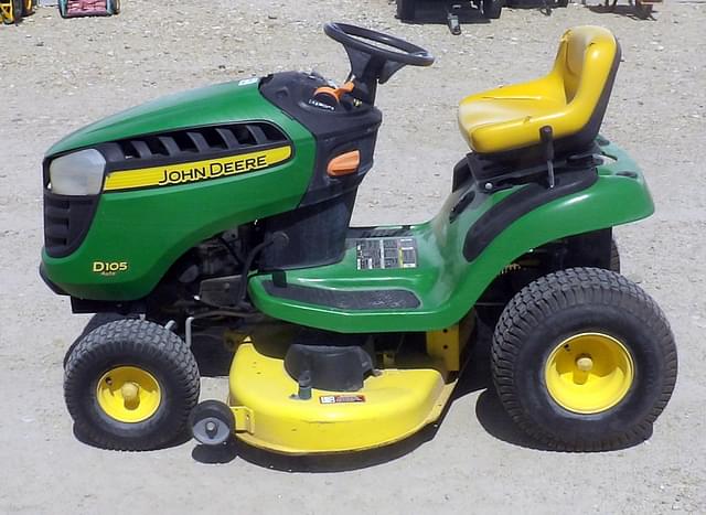 Image of John Deere D105 equipment image 4