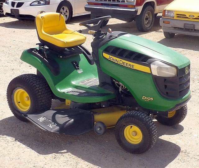 Image of John Deere D105 equipment image 1