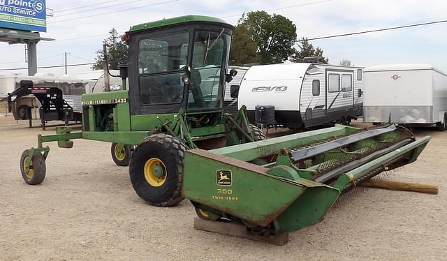 Image of John Deere 3430 equipment image 3
