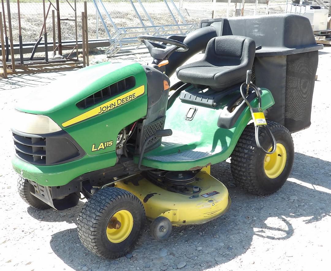 Image of John Deere LA115 Primary image
