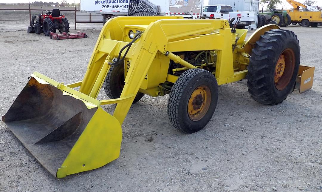 Image of Massey Ferguson 202 Primary image
