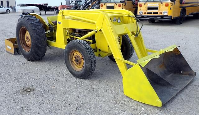 Image of Massey Ferguson 202 equipment image 1