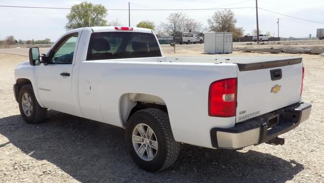 Image of Chevrolet Silverado equipment image 4
