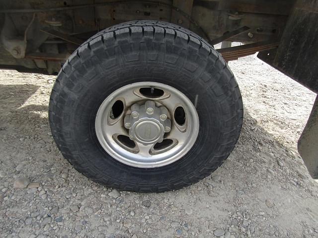 Image of Ford F-250 equipment image 4