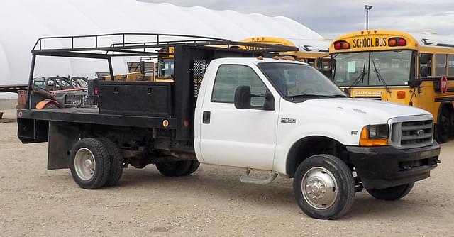 Image of Ford F-450 equipment image 1