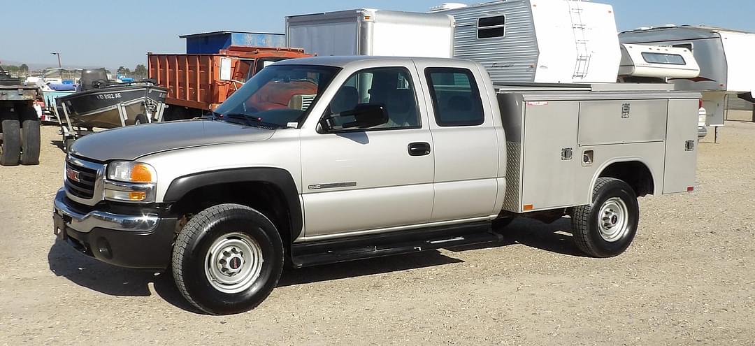 Image of GMC 2500HD Primary image