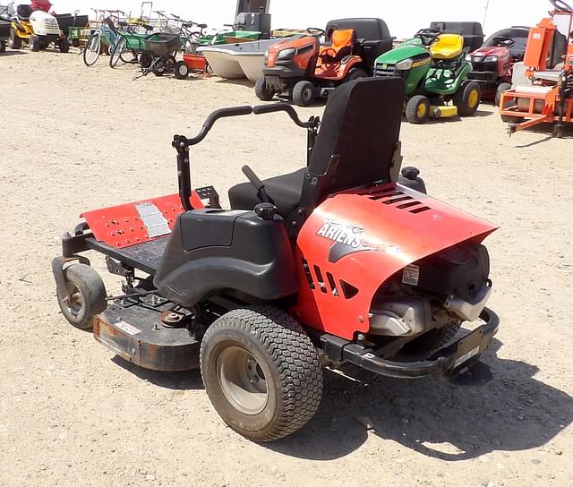 Image of Ariens ZOOM 1540 equipment image 3