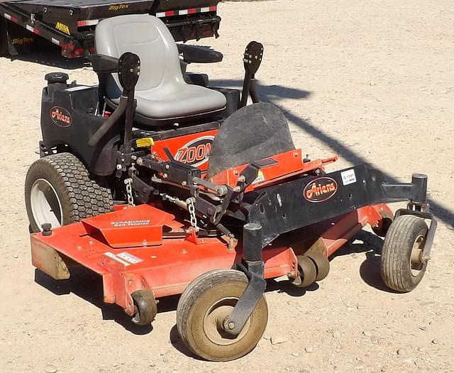 Image of Ariens Zoom Max equipment image 2