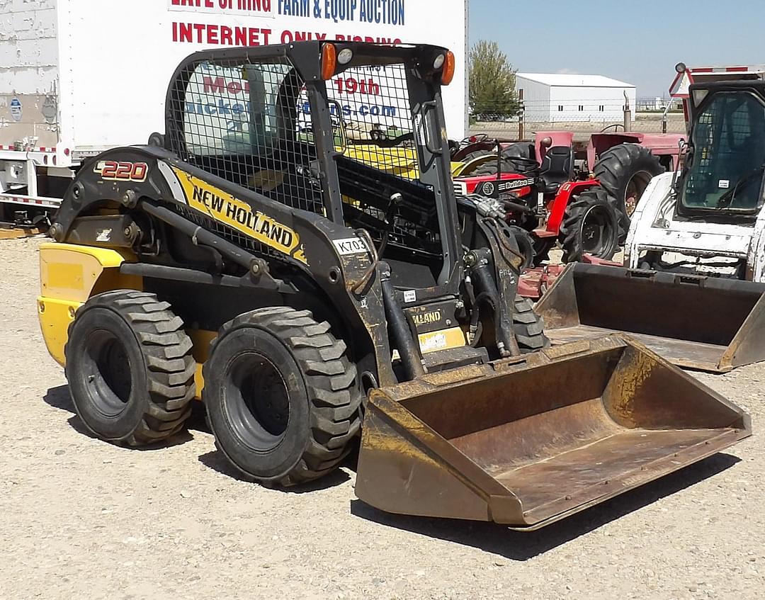 Image of New Holland L220 Primary image